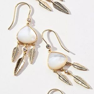 🆕 Anthropologie Leaf Chandelier Drop Earrings | Ivory-Gold